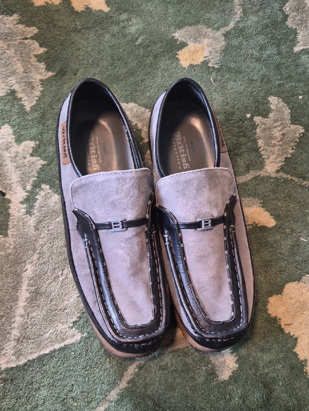 Men's Suede Slip-On Loafers in Light Gray and Black